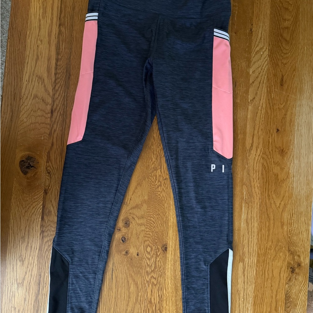 PINK Victoria’s Secret Ultimate leggings